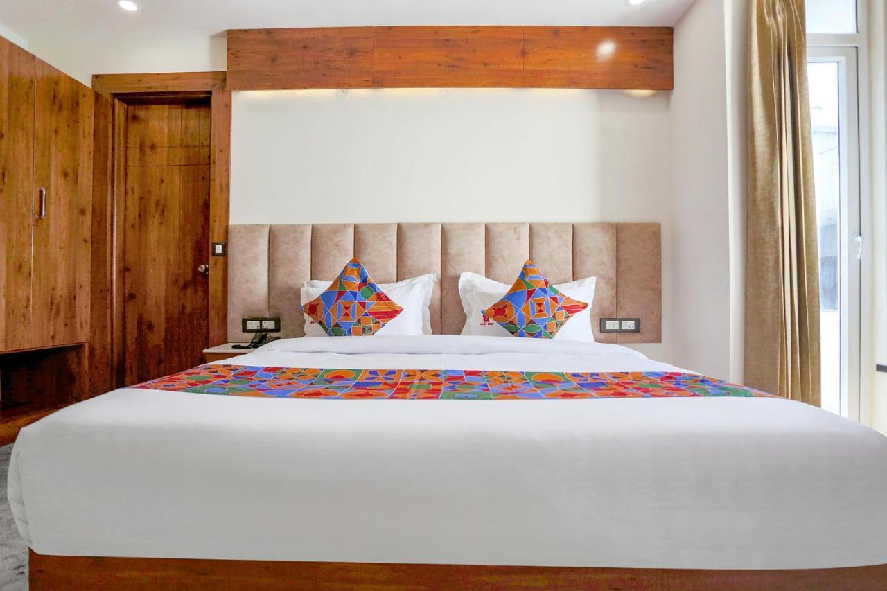 Fabhotel Golf Inn Golf Course Road غورغاون المظهر الخارجي الصورة
