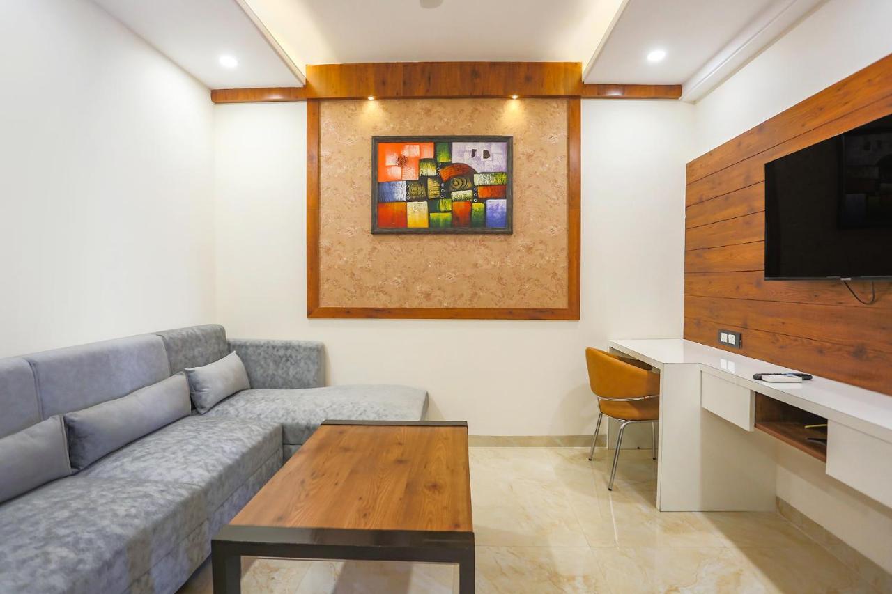 Fabhotel Golf Inn Golf Course Road غورغاون المظهر الخارجي الصورة