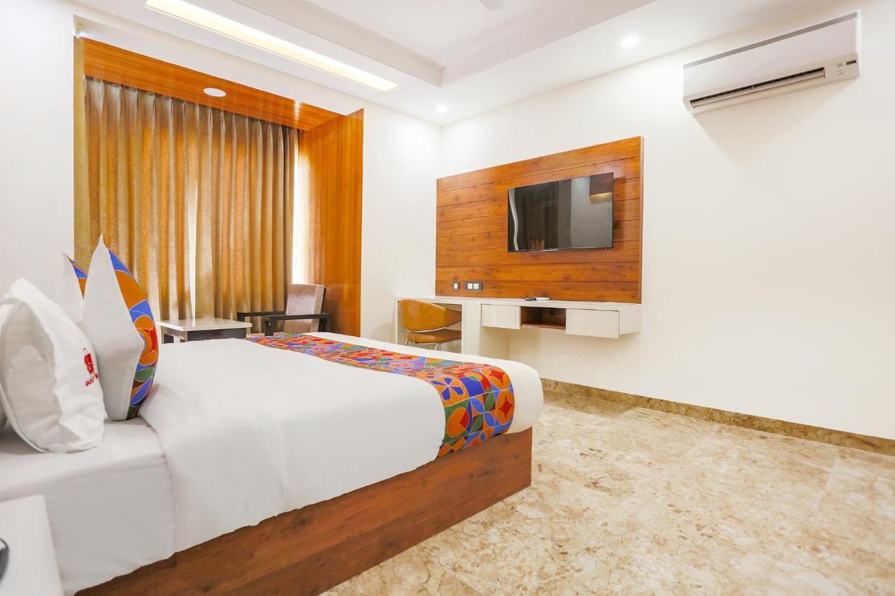 Fabhotel Golf Inn Golf Course Road غورغاون المظهر الخارجي الصورة